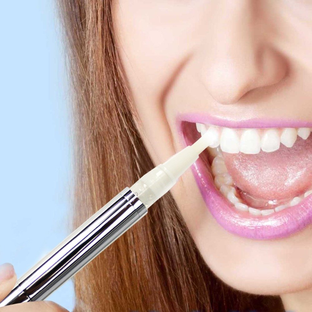 Does Hydrogen Peroxide Whiten Teeth